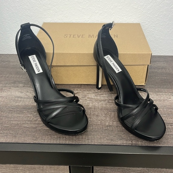 Steve Madden Women's Kammi Heeled Sandal - Picture 2 of 5